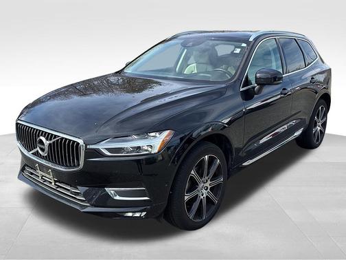 Onyx Black Metallic 2019 Volvo XC60 T5 Inscription