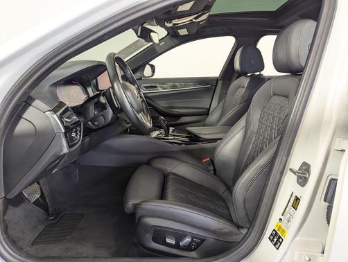 2022 BMW 530 i xDrive