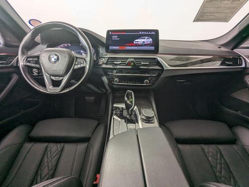 2022 BMW 530 i xDrive
