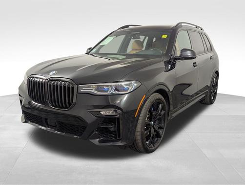 Black Sapphire Metallic 2021 BMW X7 M50i