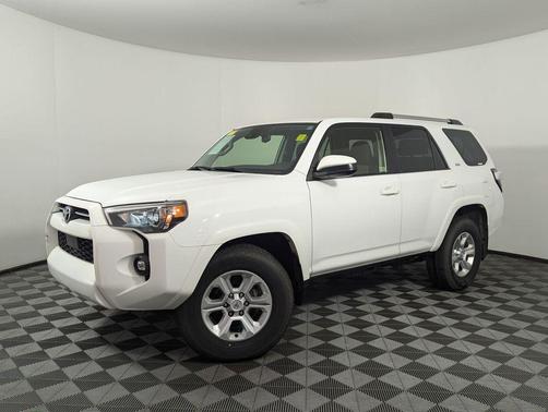 2024 Toyota 4Runner SR5