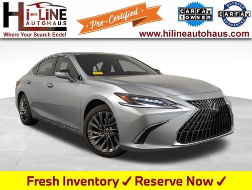 2025 Lexus ES 300h Ultra Luxury