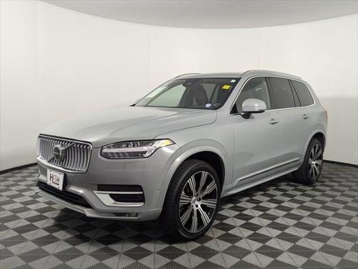 2024 Volvo XC90 B5 Plus Bright Theme