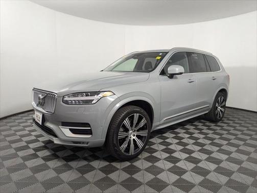 2024 Volvo XC90 B5 Plus Bright Theme