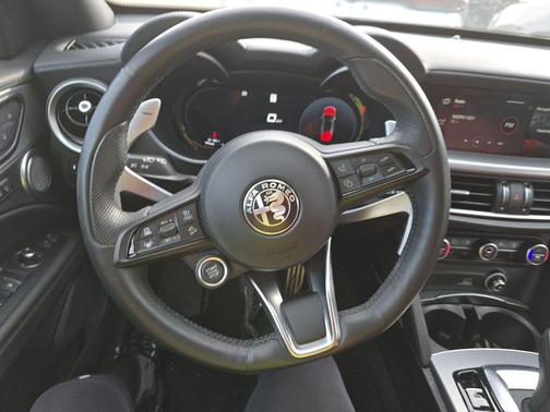 Vulcano Black Metallic 2024 Alfa Romeo Stelvio Veloce AWD