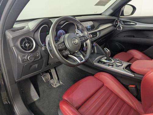 Vulcano Black Metallic 2024 Alfa Romeo Stelvio Veloce AWD