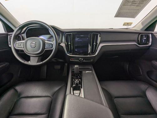 2024 Volvo S60 B5 Core Dark Theme
