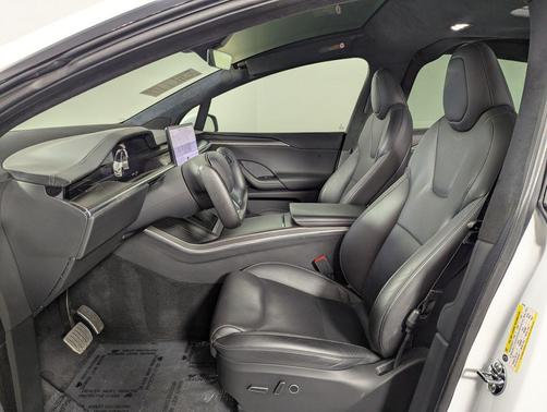 2022 Tesla Model X Plaid Tri Motor All-Wheel Drive