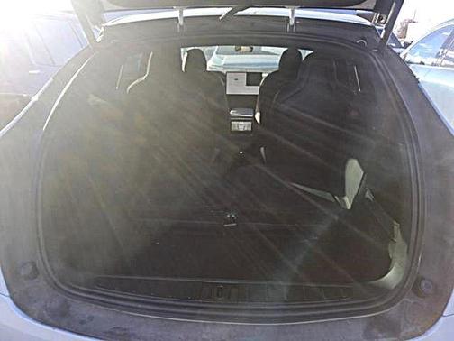 2022 Tesla Model X Plaid Tri Motor All-Wheel Drive