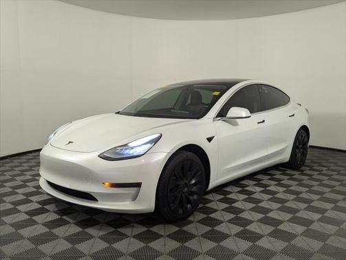 2020 Tesla Model 3 Standard Range Plus