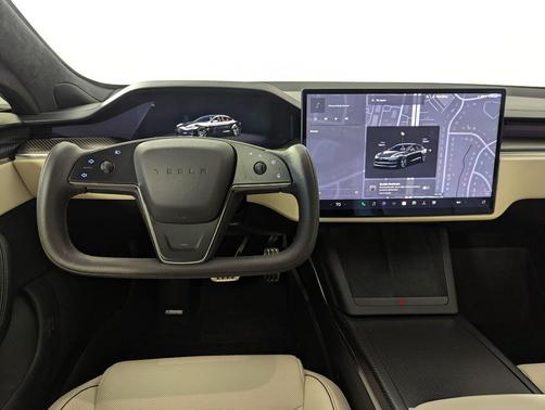 2022 Tesla Model S Plaid