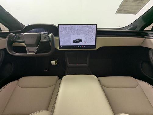 2022 Tesla Model S Plaid