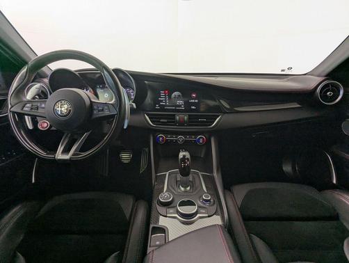 2018 Alfa Romeo Giulia Quadrifoglio