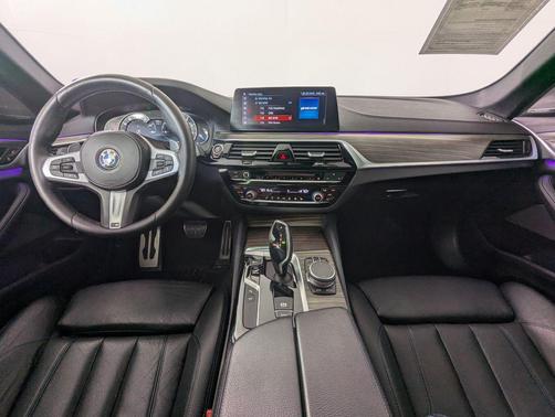 2018 BMW 540 540i
