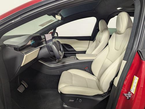 2022 Tesla Model X Plaid Tri Motor All-Wheel Drive