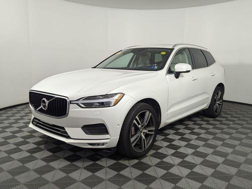 2018 Volvo XC60 T5 Momentum