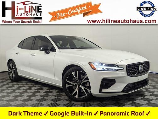 2024 Volvo S60 B5 Core Dark Theme