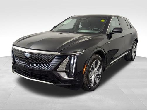Stellar Black Metallic 2024 Cadillac LYRIQ Tech