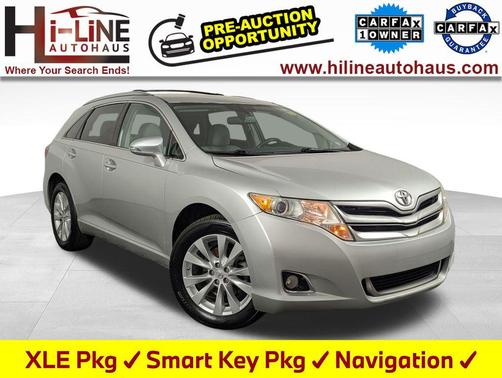 Classic Silver Metallic 2014 Toyota Venza XLE