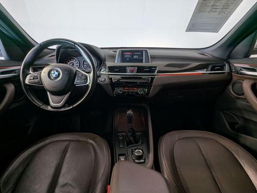 Mineral White Metallic 2018 BMW X1 sDrive28i