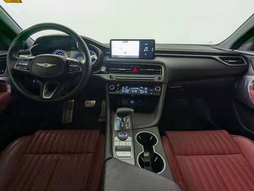 2024 Genesis G70 2.5T RWD