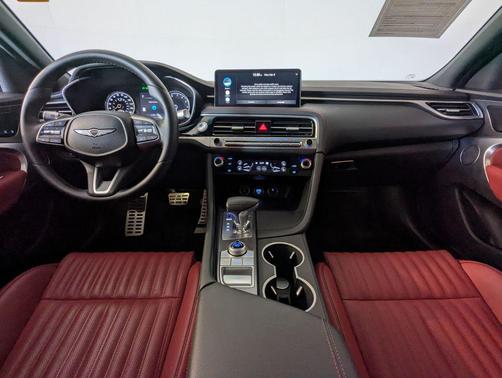 2024 Genesis G70 2.5T RWD