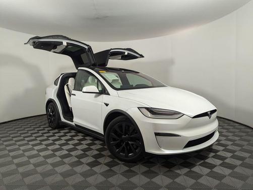 2022 Tesla Model X Plaid Tri Motor All-Wheel Drive