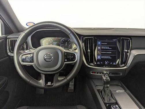 2019 Volvo S60 T5 R-Design