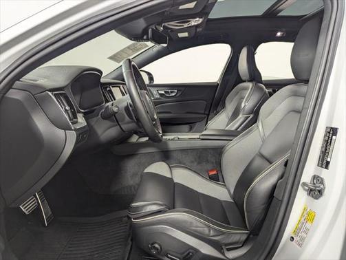 2019 Volvo S60 T5 R-Design
