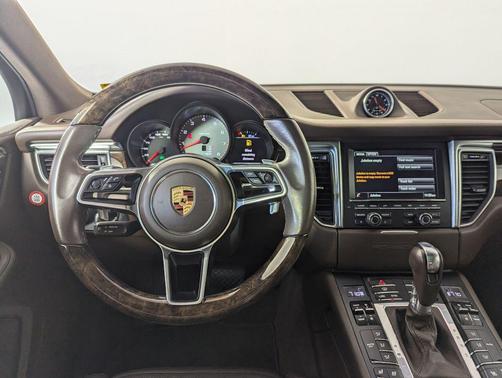 2016 Porsche Macan S