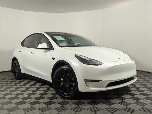 2023 Tesla Model Y Long Range Dual Motor All-Wheel Drive