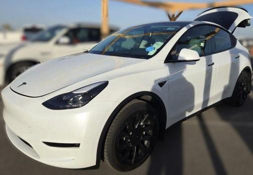 2023 Tesla Model Y Long Range Dual Motor All-Wheel Drive