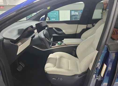 2023 Tesla Model X Base