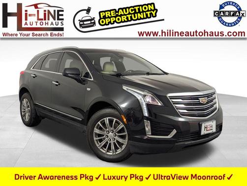 Stellar Black Metallic 2019 Cadillac XT5 Luxury