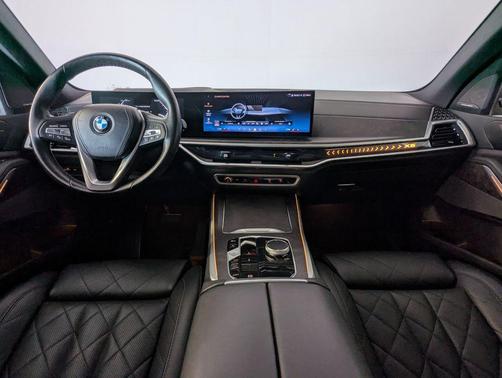 White Metallic 2024 BMW X5 sDrive40i