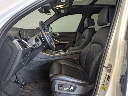 White Metallic 2024 BMW X5 sDrive40i