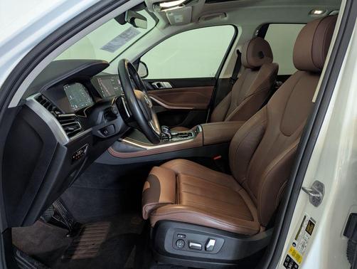 Alpine White 2020 BMW X7 xDrive40i