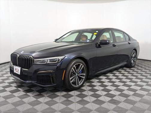 2022 BMW 740 i xDrive