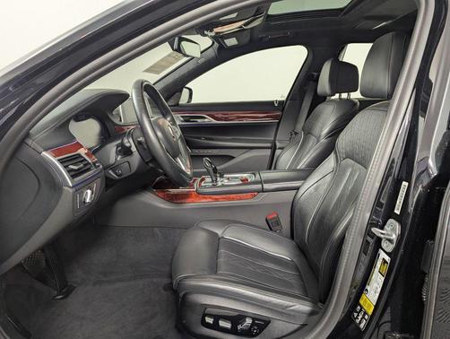 Black Sapphire Metallic 2022 BMW ALPINA B7 xDrive