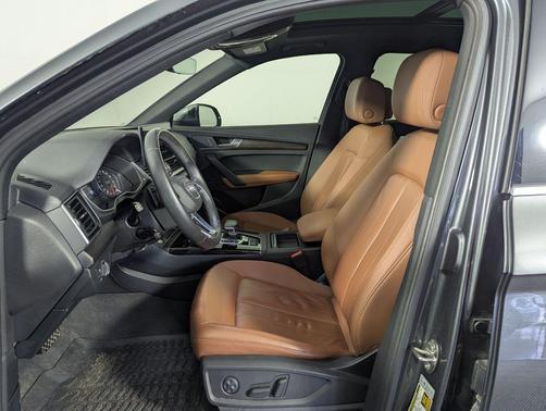 2022 Audi Q5 45 S line Premium