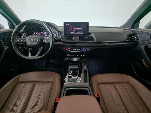 2022 Audi Q5 45 S line Premium