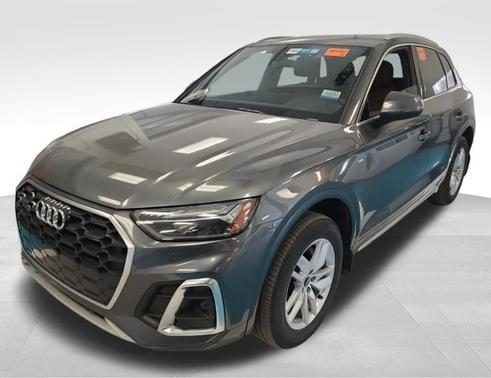 2022 Audi Q5 45 S line Premium