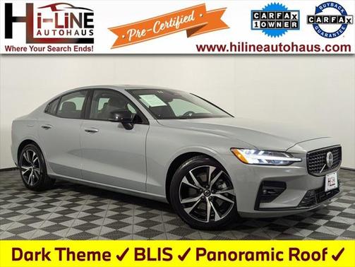 2024 Volvo S60 B5 Core Dark Theme
