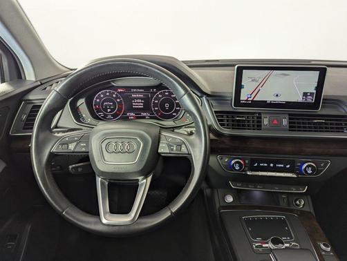 2020 Audi Q5 45 Premium Plus