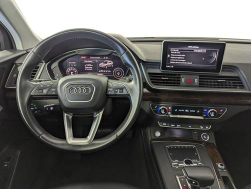 2020 Audi Q5 45 Premium Plus