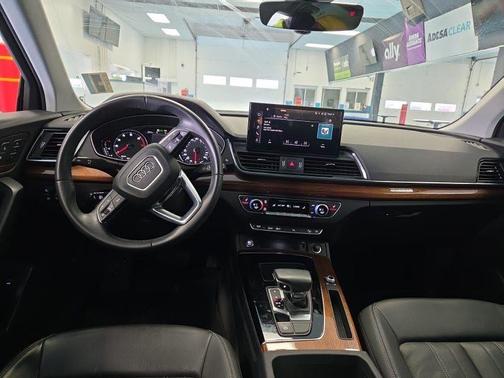 2022 Audi Q5 45 S line Premium