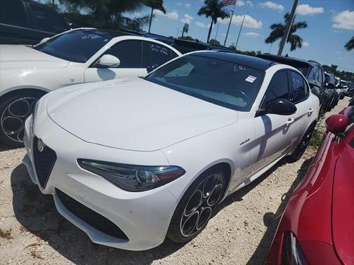 2022 Alfa Romeo Giulia Ti