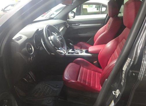 2022 Alfa Romeo Stelvio Ti