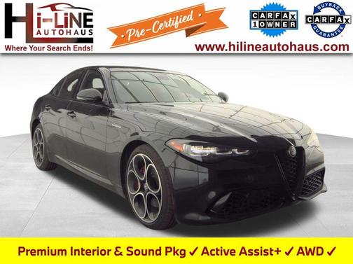 Vulcano Black Metallic 2024 Alfa Romeo Giulia Veloce AWD