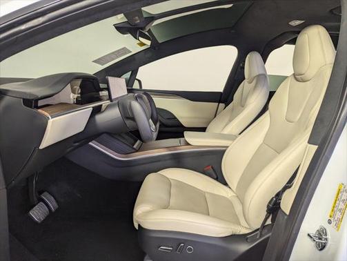 2022 Tesla Model X Dual Motor All-Wheel Drive